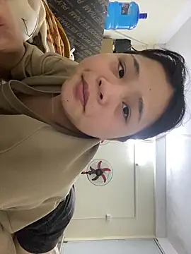 Anne-Rose online show from May 2026 04:02:01 PM