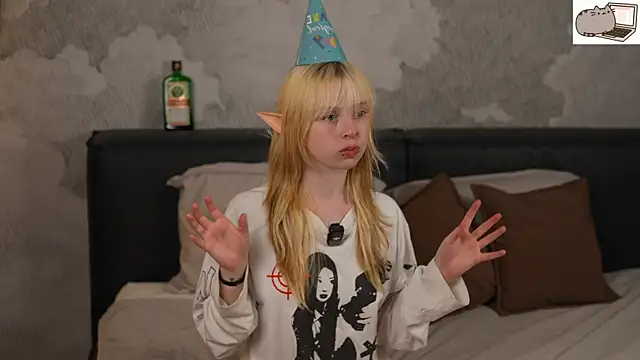 ElvenCat online show from July 2026 08:07:02 PM