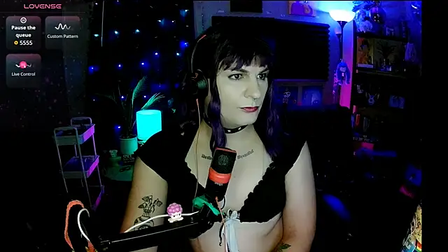 Snapshot of lobotomyprincess chatting on June 2026 02:05:02 AM lobotomyprincess online show from June 2026 02:05:02 AM