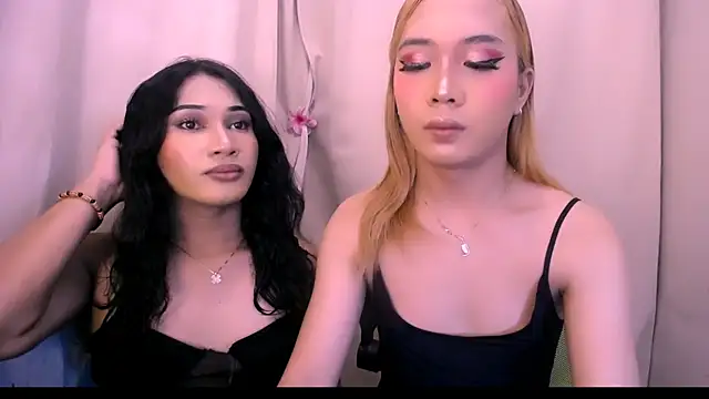 slutty aki online show from April 2026 03:36:02 PM