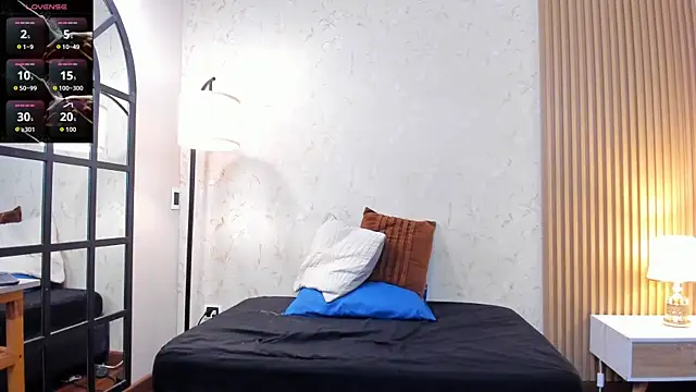 sophiahart online show from June 2026 12:18:01 PM