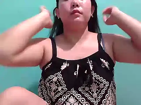 pretty mia05 online show from May 2026 07:05:02 AM