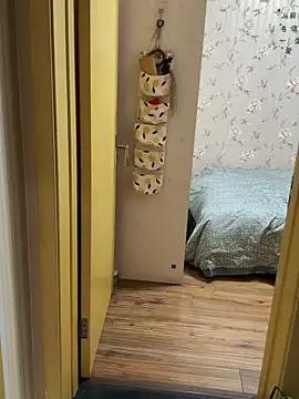 xiaolin-8899 online show from April 2026 01:48:02 PM