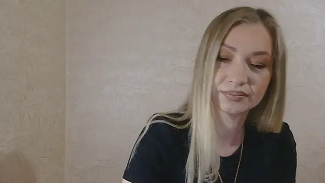 NoirEnigma online show from April 2026 10:58:01 PM