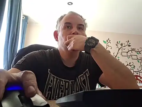 Piotr481 online show from May 2026 10:53:01 AM