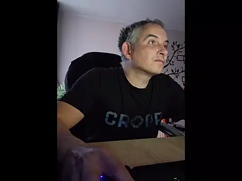 Piotr481 online show from May 2026 04:56:01 PM