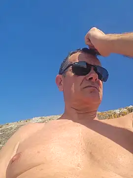 loulouferrari online show from April 2026 03:10:02 PM