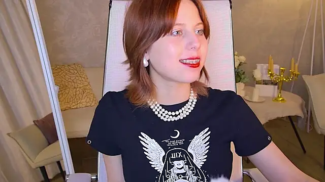 VivienneHebert online show from May 2026 01:56:01 AM