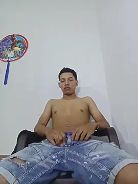 curious straight guy online show from May 2026 01:54:02 AM