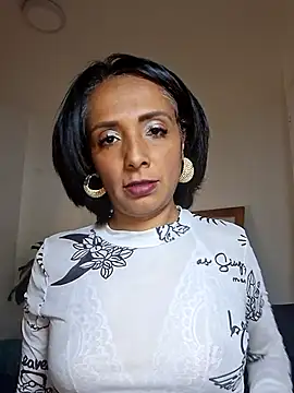 Nicole Sterling online show from May 2026 05:43:01 PM