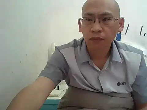Snapshot of benly118 chatting on April 2026 02:51:02 AM benly118 online show from April 2026 02:51:02 AM