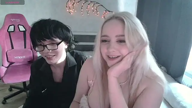 ScallyMilana online show from April 2026 12:58:02 PM