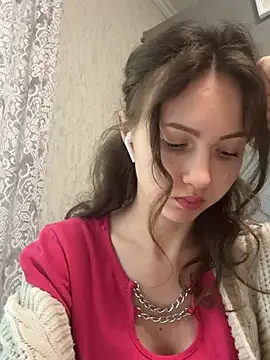 Snapshot of BelleBerry_ chatting on April 2026 08:43:01 AM BelleBerry online show from April 2026 08:43:01 AM