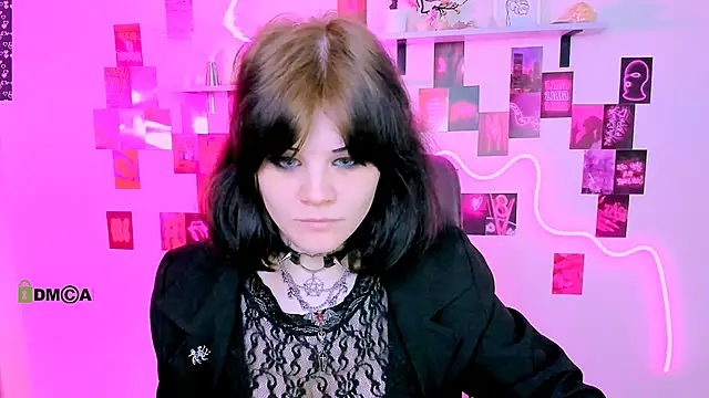 nikki kiss  online show from May 2026 08:52:01 AM