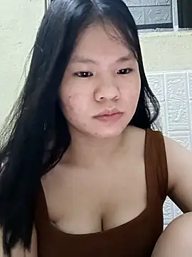 Seraphinahh online show from April 2026 03:36:01 PM