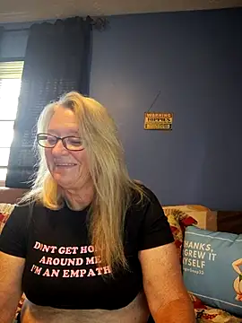 RavensLove online show from May 2026 04:03:02 PM