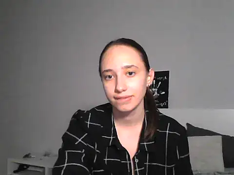 DarkMirel online show from June 2026 06:45:01 PM