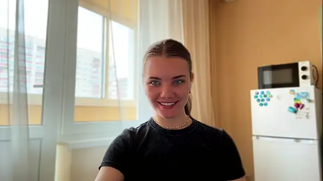 Snapshot of doana_bebriti chatting on April 2026 12:07:01 PM doana bebriti online show from April 2026 12:07:01 PM