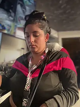 Snapshot of Paris__LS chatting on April 2026 01:28:01 PM Paris LS online show from April 2026 01:28:01 PM