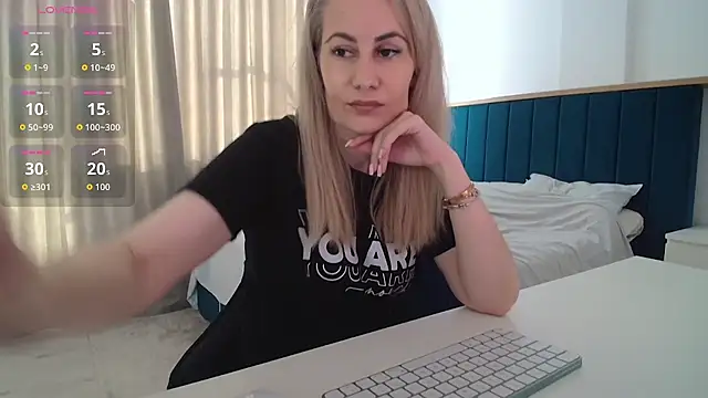 AdellynRose online show from June 2026 03:37:02 PM