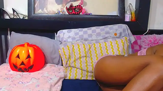 Snapshot of YoungBarbiexx chatting on June 2026 02:53:01 AM YoungBarbiexx online show from June 2026 02:53:01 AM