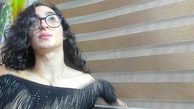Snapshot of Shammy_rosse chatting on June 2026 02:24:02 AM Shammy rosse online show from June 2026 02:24:02 AM