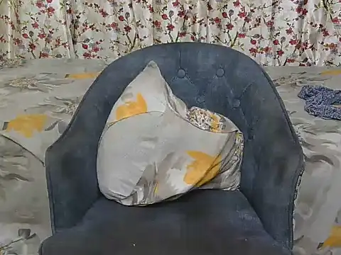 Snapshot of Avni-kumarii chatting on May 2026 03:35:02 AM Avni-kumarii online show from May 2026 03:35:02 AM