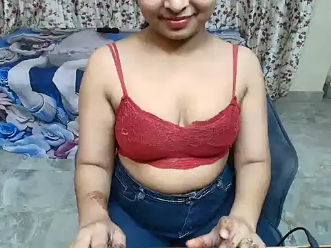 Snapshot of Avni-kumarii chatting on June 2026 04:36:02 AM Avni-kumarii online show from June 2026 04:36:02 AM