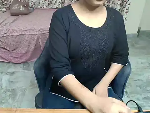 Snapshot of Avni-kumarii chatting on June 2026 04:07:02 AM Avni-kumarii online show from June 2026 04:07:02 AM