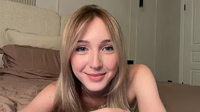 Snapshot of Kattie_Petite chatting on July 2026 05:06:02 PM Kattie Petite online show from July 2026 05:06:02 PM