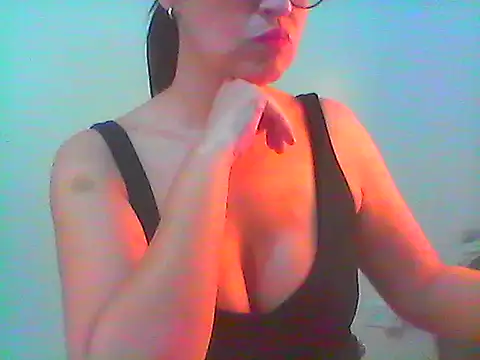 GuadaGatita online show from May 2026 07:55:02 PM