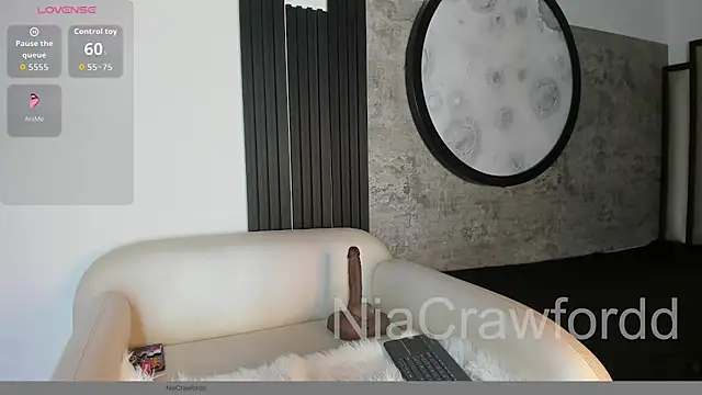 NiaCrawfordd online show from April 2026 04:52:02 AM