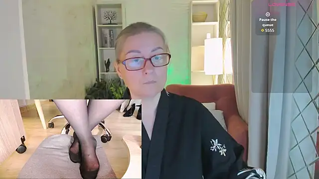 Alexandra Kind online show from June 2026 08:48:01 PM