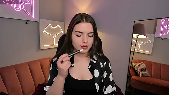 AliceLiador  online show from May 2026 02:35:02 PM