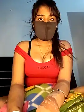 HotShanayaXO online show from April 2026 02:09:02 PM