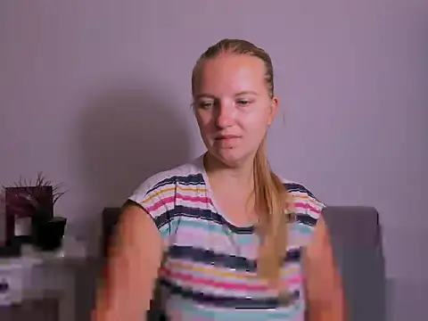 RoseTeacherX online show from July 2026 07:39:02 AM