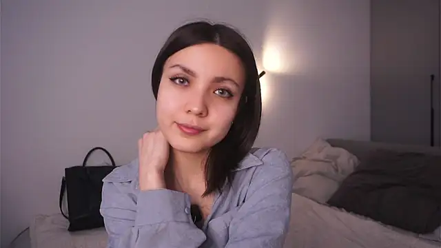 ElviraGounder online show from April 2026 06:11:02 AM