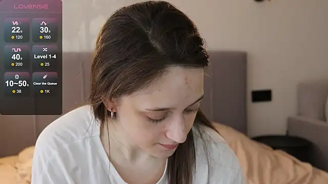 ellyellow online show from April 2026 08:40:02 AM