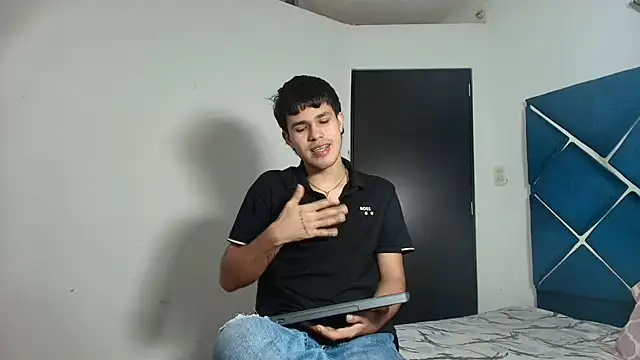 EdwinBoys online show from June 2026 01:04:01 PM