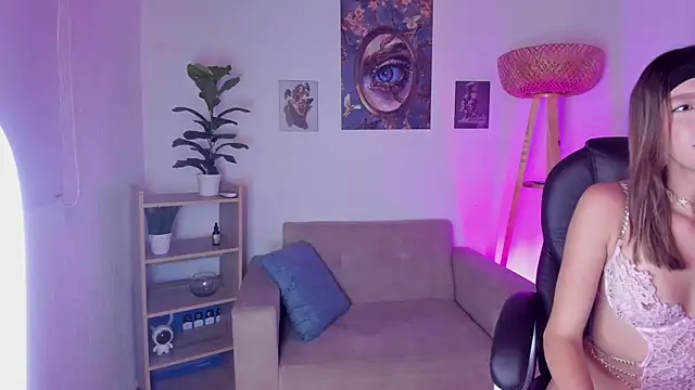 Snapshot of CataGlow chatting on July 2026 08:46:02 PM CataGlow online show from July 2026 08:46:02 PM