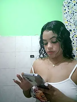 karolinaBom online show from April 2026 02:57:01 AM