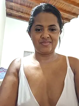 Ayla Phone online show from May 2026 04:09:02 AM