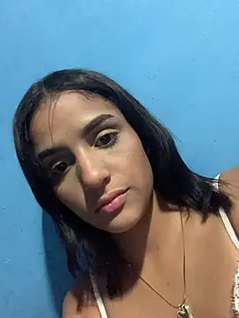 chica perfect online show from May 2026 02:40:01 AM