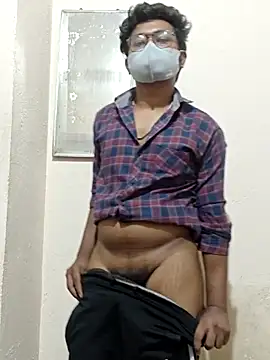 hot boy995 online show from May 2026 06:13:01 PM
