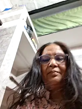 Shalini3456 online show from May 2026 06:42:02 AM