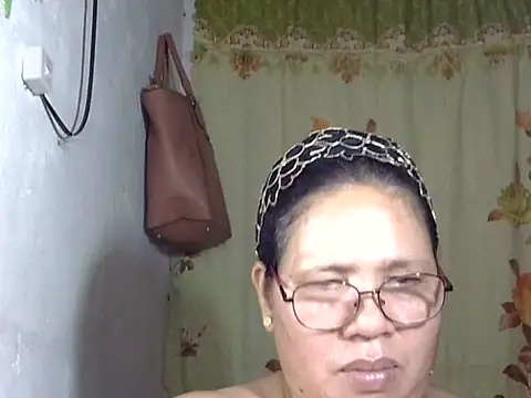 HottyCurlyPeanut online show from July 2026 05:56:01 AM