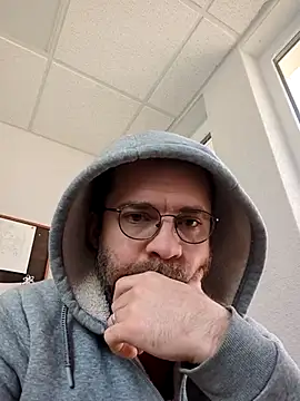 Snapshot of gayboyx77 chatting on April 2026 09:38:01 AM gayboyx77 online show from April 2026 09:38:01 AM