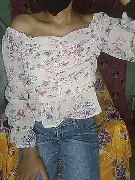 Snapshot of Rashmika__Rouni chatting on May 2026 07:31:02 PM Rashmika Rouni online show from May 2026 07:31:02 PM