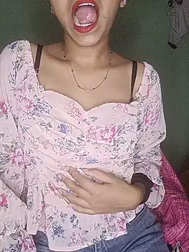 Snapshot of Rashmika__Rouni chatting on June 2026 08:07:02 PM Rashmika Rouni online show from June 2026 08:07:02 PM