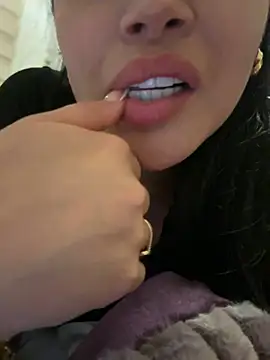 Sara fun online show from February 2025 06:20:02 PM